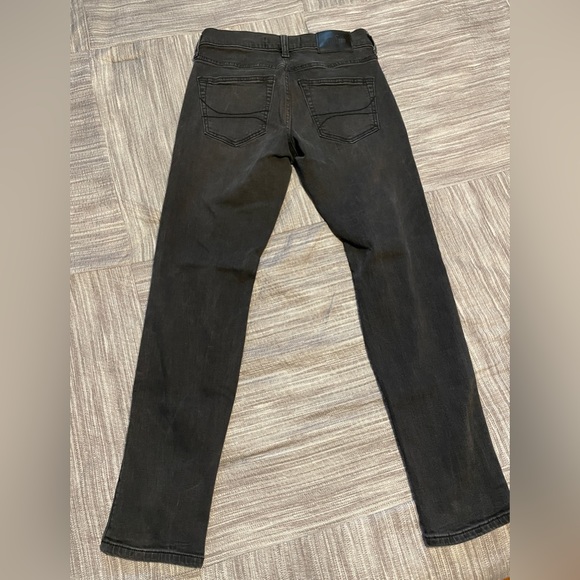 Young men’s Hollister skinny jeans, black, advanced stretch, 26x30, distressed - Picture 3 of 3